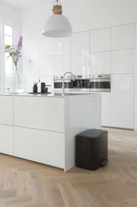 Kosz na śmieci Brabantia na pedał czarny (121227) 4