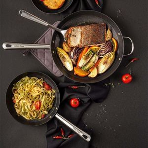 Patelnia NAVA 28cm 5