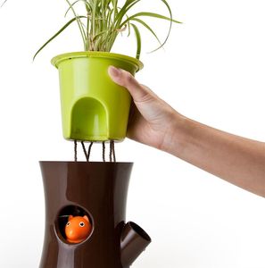 Qualy Doniczka z systemem nawadniającym Log&Squirrel biało-różowa 10075-WH-PK 5