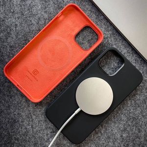 Crong Crong Color Cover Magnetic - Etui iPhone 12 / iPhone 12 Pro MagSafe (czarny) 6