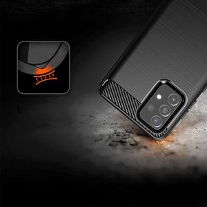 Hurtel Carbon Case elastyczne etui pokrowiec Samsung Galaxy A72 4G czarny 2