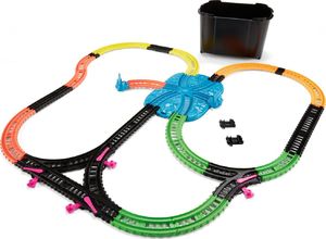 Fisher Price Tomek i Przyjaciele TrackMaster Pudełko budowniczego Tor świecący w ciemności FJL38 1