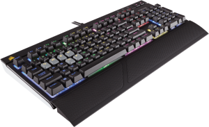 Klawiatura Corsair Strafe RGB Cherry MX Red (CH-9000227-NA) 3