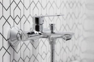 Bateria wannowa KFA 4424-510-00 AGAT BATERIA WANNOWA ŚCIENNA Z ZESTAWEM NATRYSKOWYM (WĄŻ 1500 MM, MOCOWANIE ŚCIENNE, RĄCZKA 3-FUNKCYJNA) , CHROM + CLICK CLACK// B-90-00-1-000-ZESTAW 8