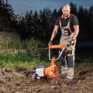 Glebogryzarka Daewoo Dat 2500e 9