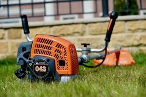 Daewoo DAEWOO DABC 420 KOSA SPALINOWA DO TRAWY PODKASZARKA WYKASZARKA MOC 1.7KM 9