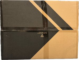 Fotel SENSE7 Sentinel materiałowy czarny + Podkładka PREYON Falcon 20