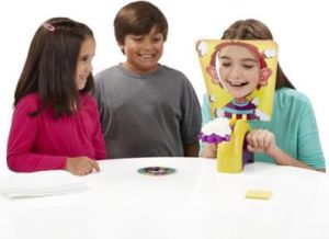 Hasbro Gra Pie Face - (B7063) 7