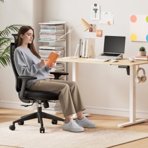 Krzesło biurowe SENSE7 Moyo Czarne + kabel usb 4