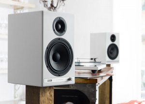 Kolumna AudioEngine HD6 BT GONIKI AKTYWNE Bluetooth APTX HD białe 4