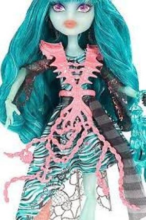 Mattel Monster High Haunted Student Spirits Vandala Doubloons CDC31 4
