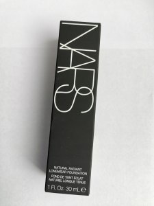 Nars Cosmetics Skystas makiažo pagrindas Nars Natural Radiant, 30 ml 2