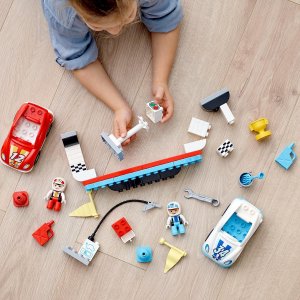 LEGO Duplo Samochody wyścigowe (10947) 3