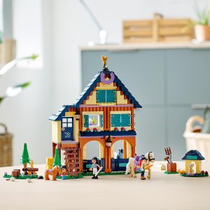 LEGO Friends Leśne centrum jeździeckie (41683) 3