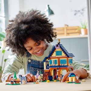 LEGO Friends Leśne centrum jeździeckie (41683) 4