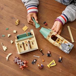 LEGO  Harry Potter Hogwart: spotkanie z Puszkiem (76387) 2