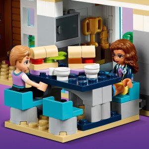 LEGO Friends Szkoła w mieście Heartlake (41682) 7