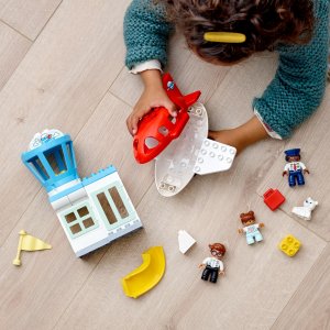 LEGO Duplo Samolot i lotnisko (10961) 3