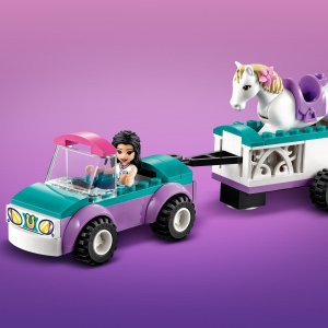 LEGO Friends Szkółka jeździecka i przyczepa dla konia (41441) 6