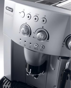 Ekspres ciśnieniowy DeLonghi Magnifica ESAM 4200.S 2