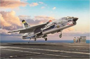 Italeri Model do sklejania F-8E Crusader 1