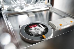 Miele Środek do mycia naczyń w zmywarkach z AutoDos PowerDisk All in 1, 400 g (GS CL 4001 P) 2