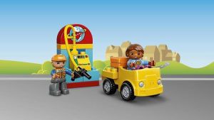 LEGO Duplo Lotnisko 10590 4