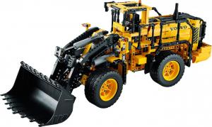 LEGO Technic Koparka Volvo L350F (42030) 13