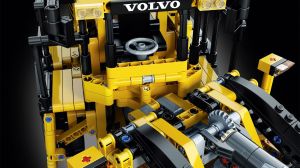 LEGO Technic Koparka Volvo L350F (42030) 4