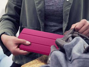 Etui na tablet Alogy Book Cover Lenovo M10 Gen 2 TB-X306 Różowe 2