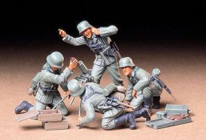Figurka Tamiya German Infantry Mortar Team 35193 1