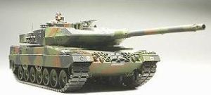 Tamiya Leopard 2 A6 Main Battle Tank (35271) 1