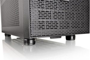 Obudowa Thermaltake Core X71 (CA-1F8-00M1WN-00) 13