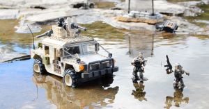 Mega Bloks Call of Duty Light Armor Firebase DCL23 3