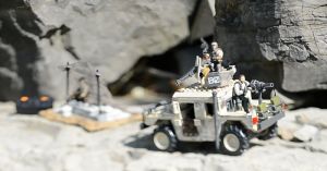 Mega Bloks Call of Duty Light Armor Firebase DCL23 8