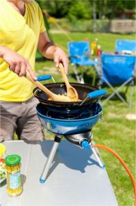 Campingaz Party Grill 400 Grill turystyczny gazowy 2 kW 36 cm x 36 cm 4
