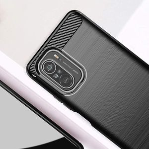 Hurtel Carbon Case elastyczne etui pokrowiec Xiaomi Poco F3 czarny 5