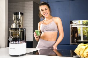 Wyciskarka wolnoobrotowa 4Swiss BM202 x JJ biała Smart blender NB102 x JJ 2