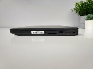 Laptop Dell Dell Latitude E5270 i5 8GB RAM 240GB SSD Intel HD 11