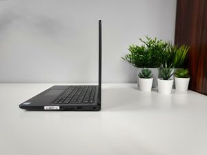 Laptop Dell Dell Latitude E5270 i5 8GB RAM 240GB SSD Intel HD 3