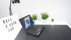 Laptop Dell Dell Latitude E7270 i7-6600U 8GB RAM 240GB SSD INTEL HD 10PRO 4