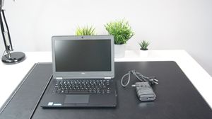 Laptop Dell Dell Latitude E7270 i7-6600U 16GB RAM 500GB SSD INTEL HD 10PRO 8