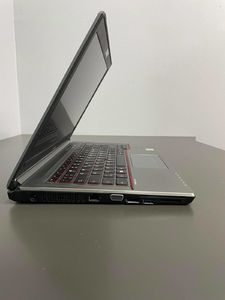 Laptop Fujitsu Fujitsu Lifebook E744 i5 8GB RAM 120GB SSD INTEL HD+ Windows 10 Pro 4