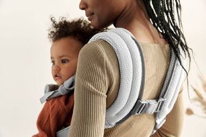 BabyBjorn BABYBJORN - nosidełko Harmony 3D Mesh, Srebrny 14