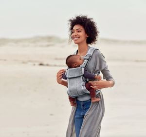 BabyBjorn BABYBJORN - nosidełko Harmony 3D Mesh, Srebrny 24