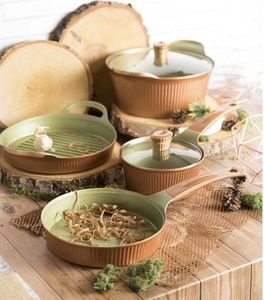 Florina Garnek aluminiowy Florina Forest z pokrywką 24 cm 4 l 10