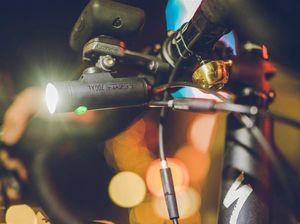 Lezyne Lampka Lezyne Classic Drive XL 700 Lm, USB, czarna 4