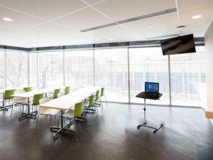 Maclean Wózek do laptopa projektora na kółkach MC-671 7