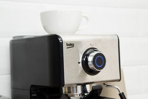 Ekspres ciśnieniowy Beko CEP5152B 11