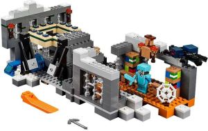 LEGO Minecraft - Portal Kresu (21124) 6